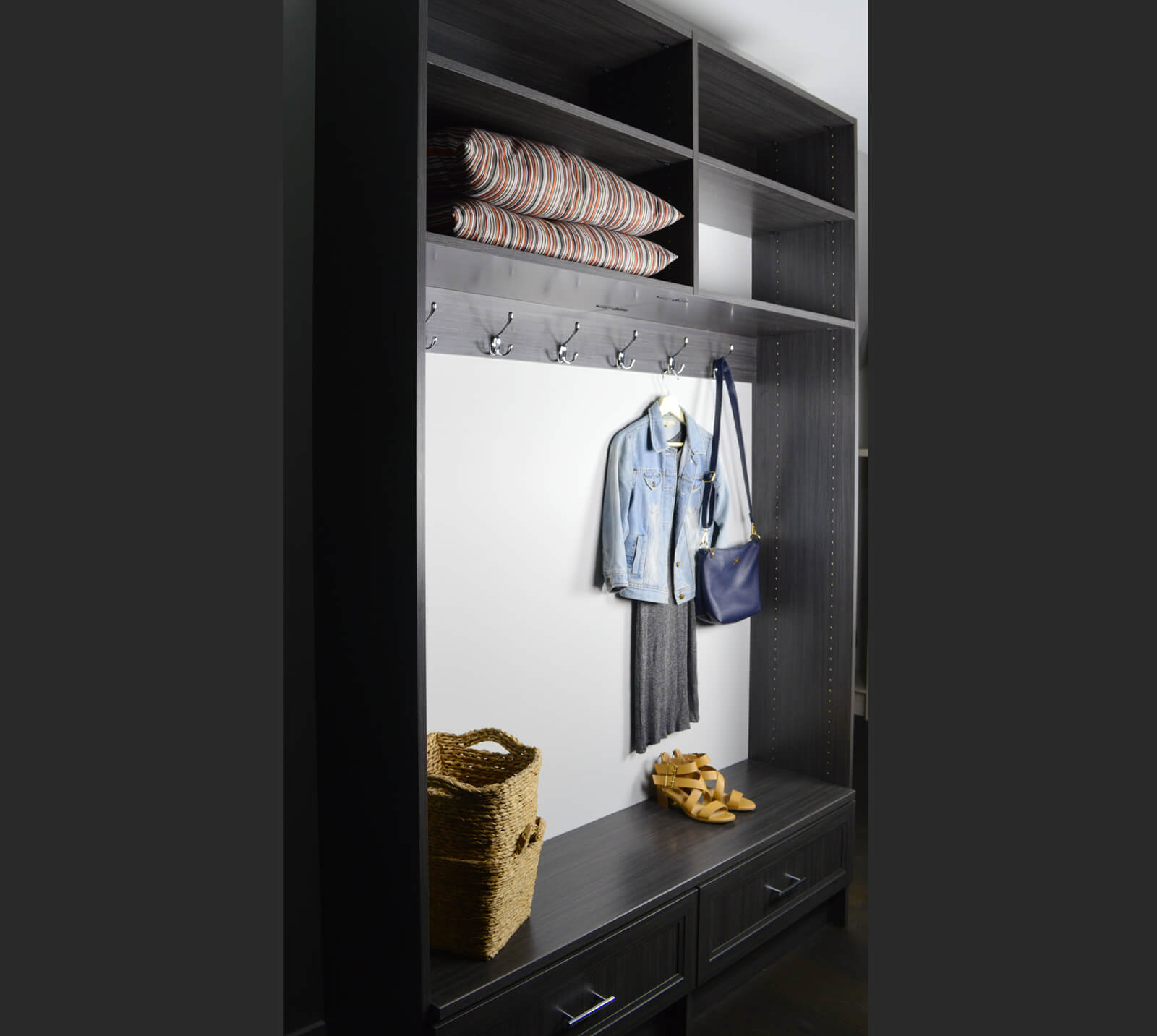 walk-in-closet-26