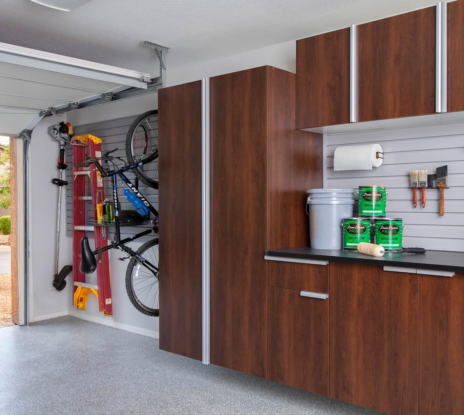 garage-cabinets-10